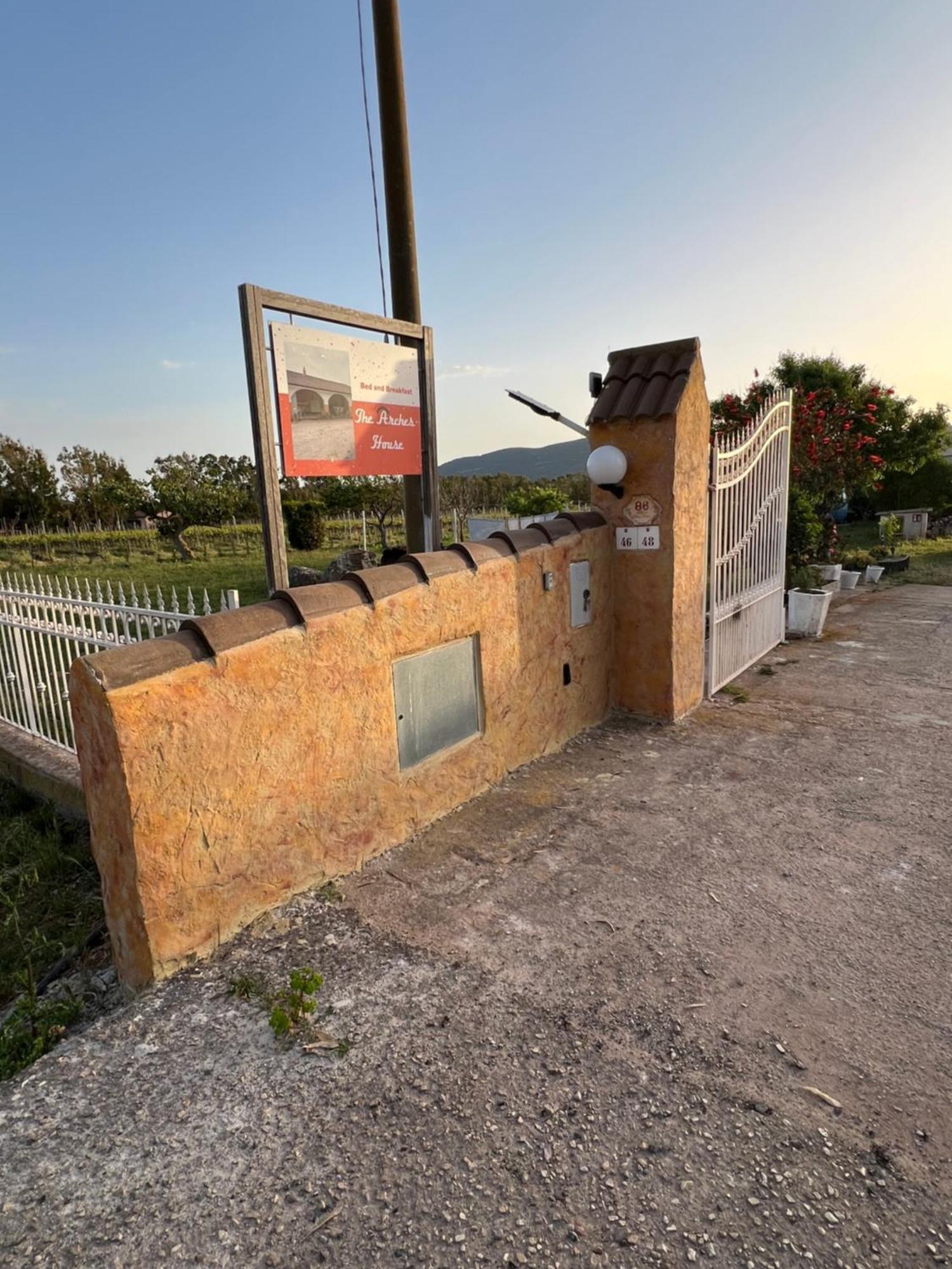 The Arches House Bed And Breakfast Iun F1092 Alghero Ngoại thất bức ảnh